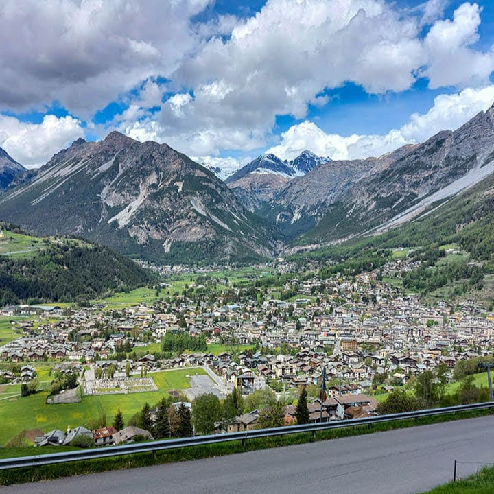 ITALY: ROADS OF THE GIRO — BORMIO TO LAKE COMO | 8 DAYS