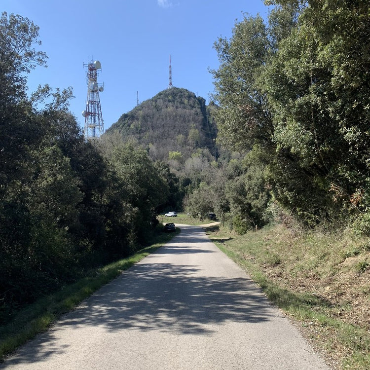 Spain's Sea to Sky Tour, From Girona to the Green Mountains - 8 days